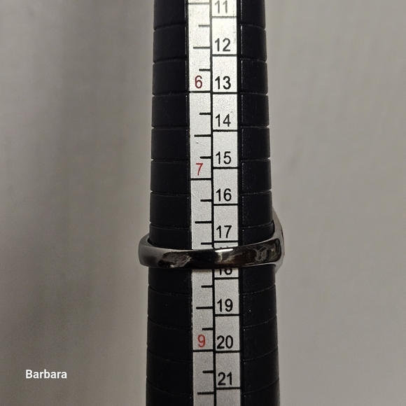 2-tone Silver-plate Hollow Wave Zircon Ring, Size 8 - Picture 9 of 9